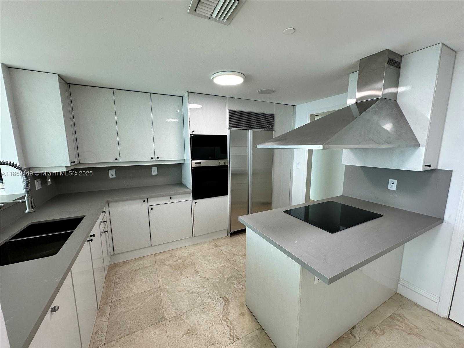 Small Image of 1643 BRICKELL AVE #1704, Miami Number 7