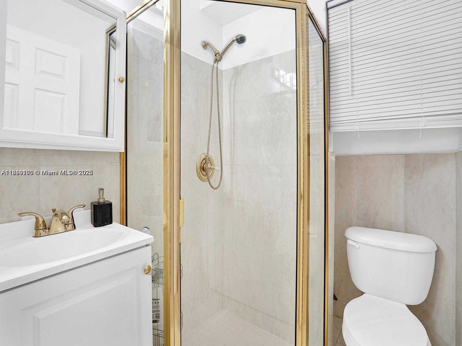 Small Image of 5343 NORTH WEST 111TH CT, Doral Number 14