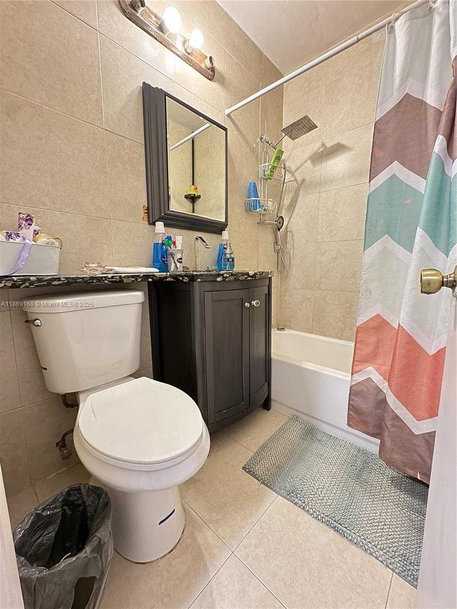 Small Image of 343 WEST 42ND ST, Hialeah Number 15