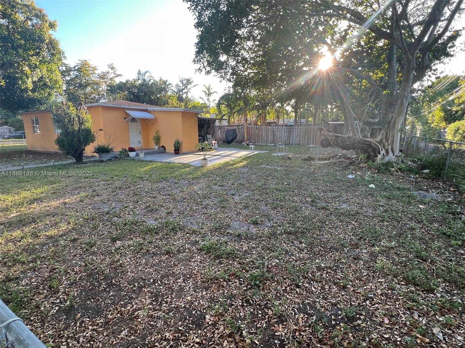 Small Image of 1605 NORTH WEST 127TH ST, North Miami Number 10