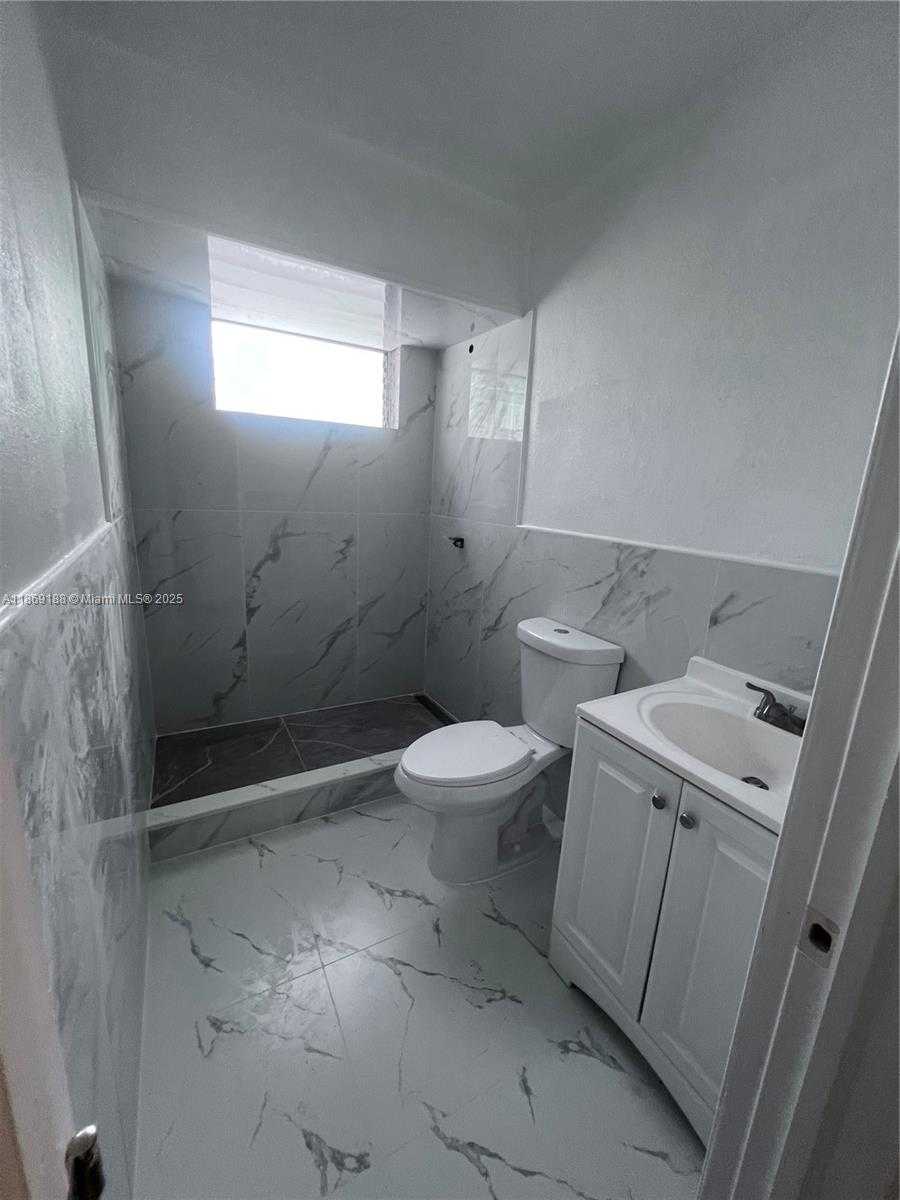 Small Image of 1605 NORTH WEST 127TH ST, North Miami Number 3