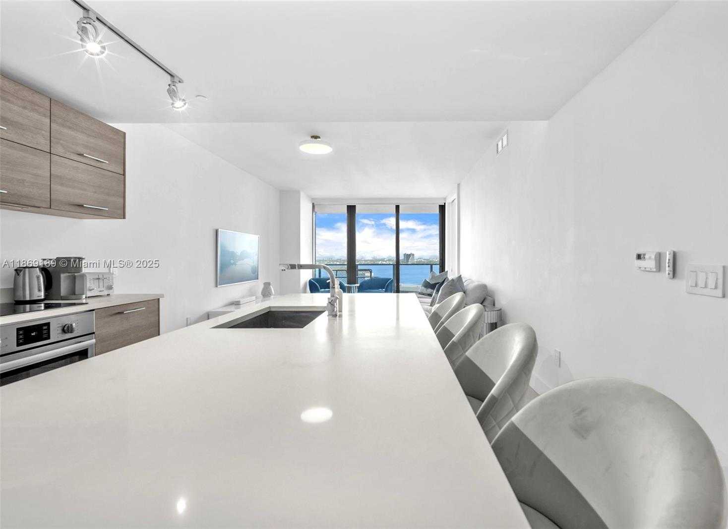 Small Image of 650 NORTH EAST 32ND ST #1402, Miami Number 11