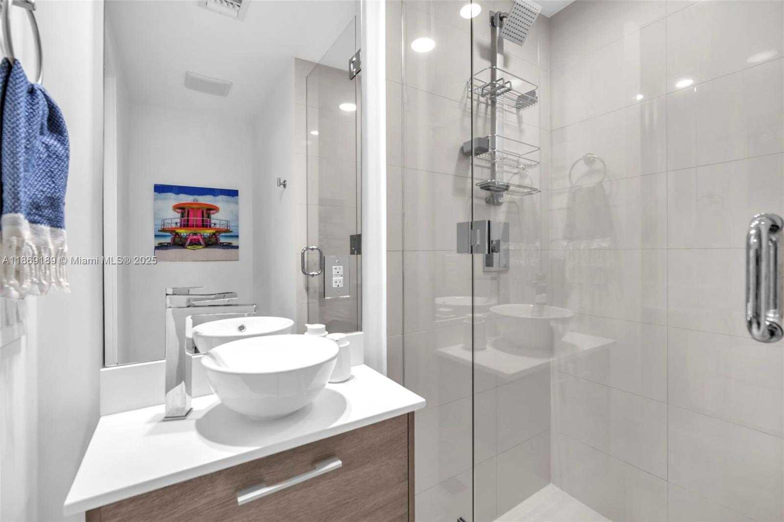 Small Image of 650 NORTH EAST 32ND ST #1402, Miami Number 16