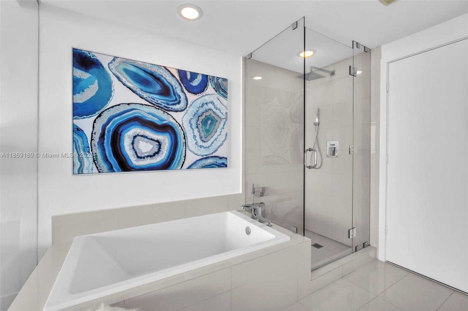 Small Image of 650 NORTH EAST 32ND ST #1402, Miami Number 23