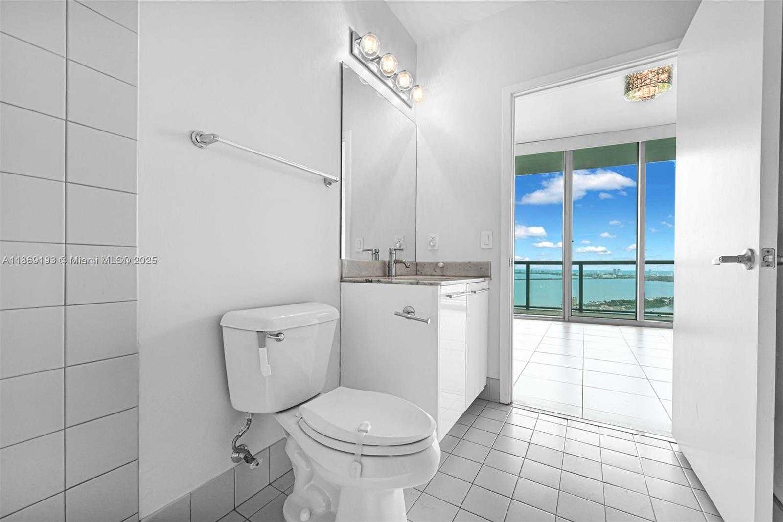 Small Image of 888 BISCAYNE BLVD #5010, Miami Number 11