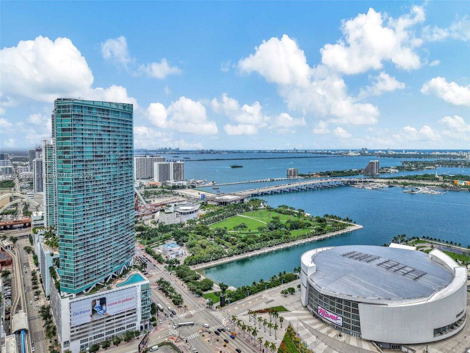 Small Image of 888 BISCAYNE BLVD #5010, Miami Number 14