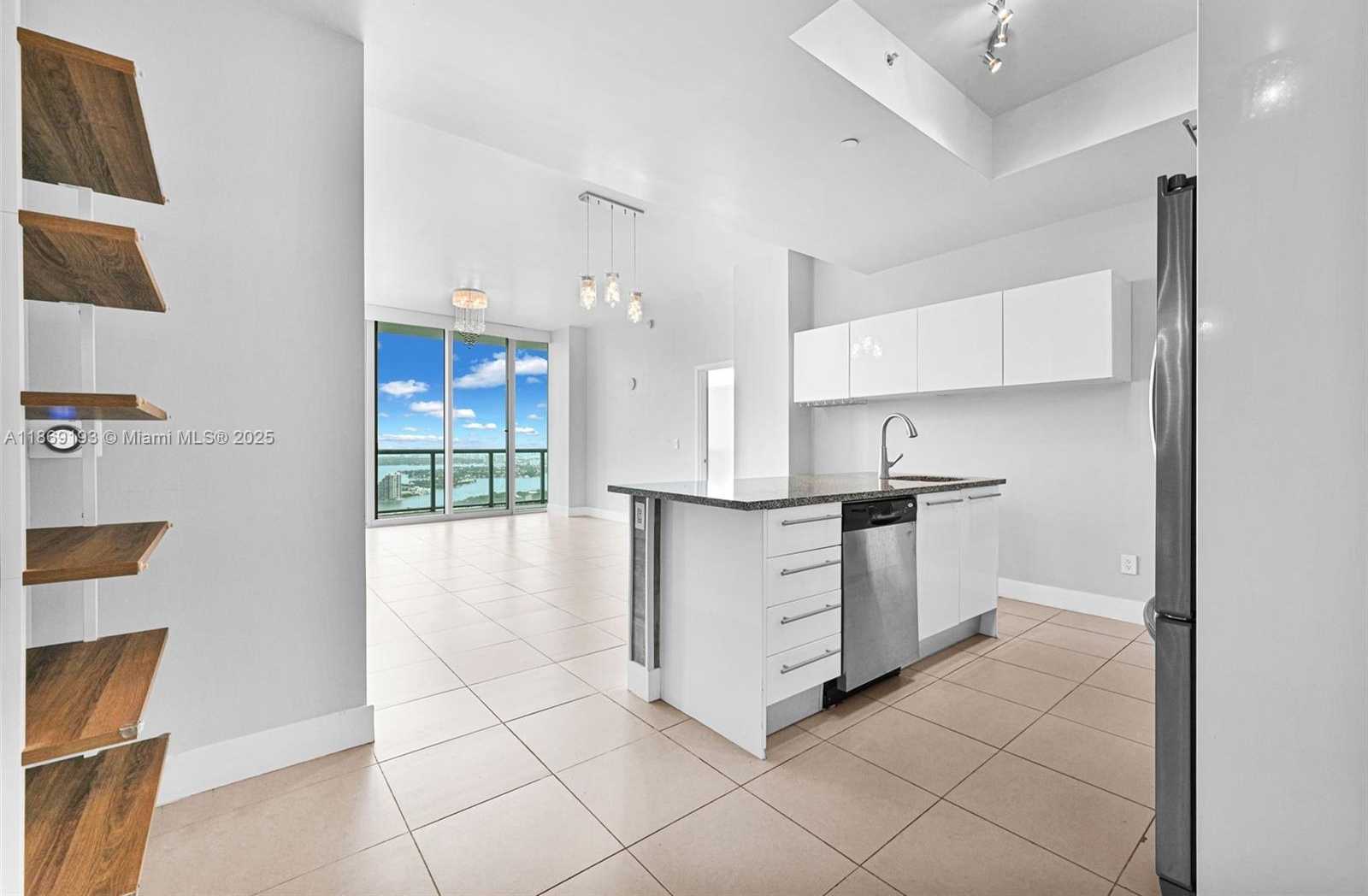 Small Image of 888 BISCAYNE BLVD #5010, Miami Number 3