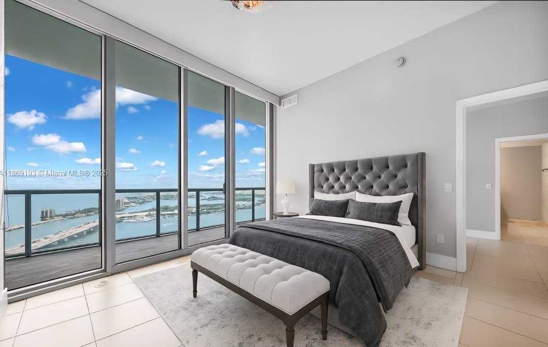 Small Image of 888 BISCAYNE BLVD #5010, Miami Number 6
