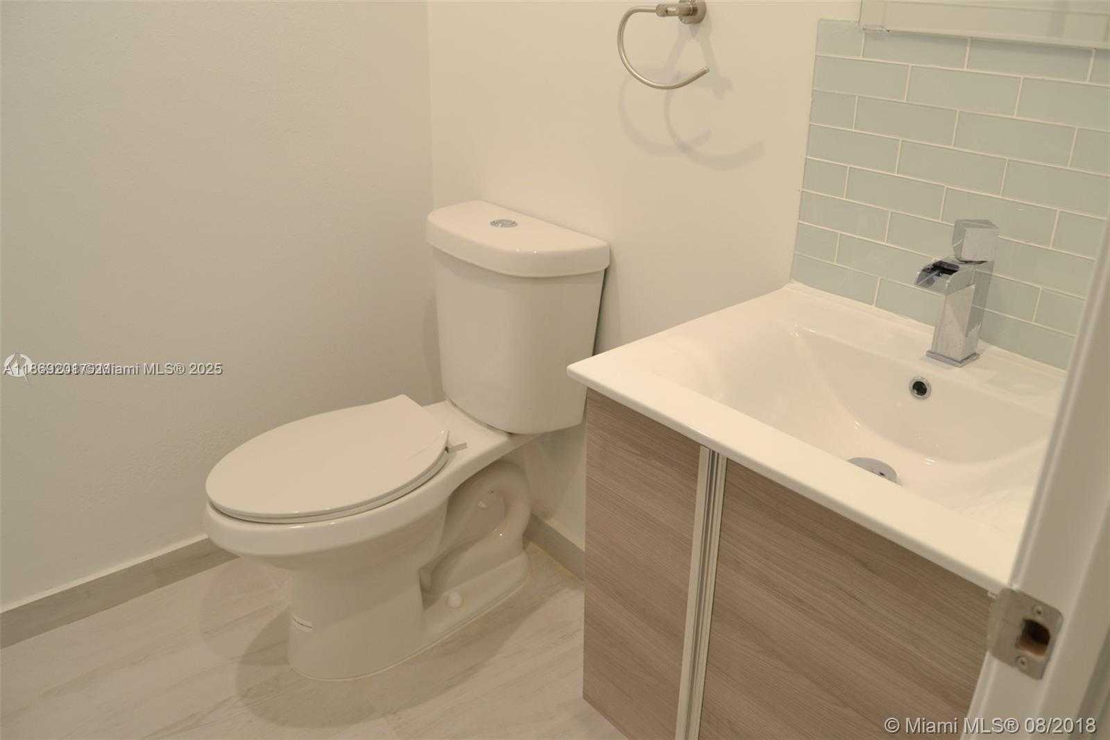 Small Image of 9375 FONTAINEBLEAU BLVD #L122, Miami Number 12