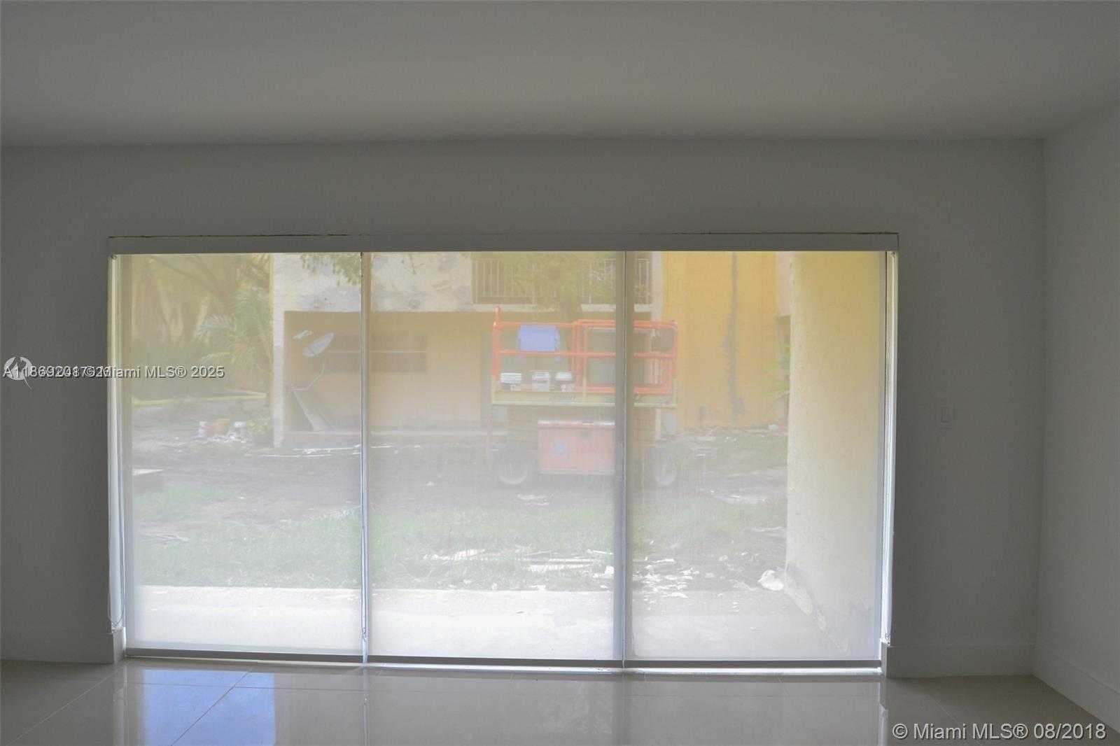Small Image of 9375 FONTAINEBLEAU BLVD #L122, Miami Number 23