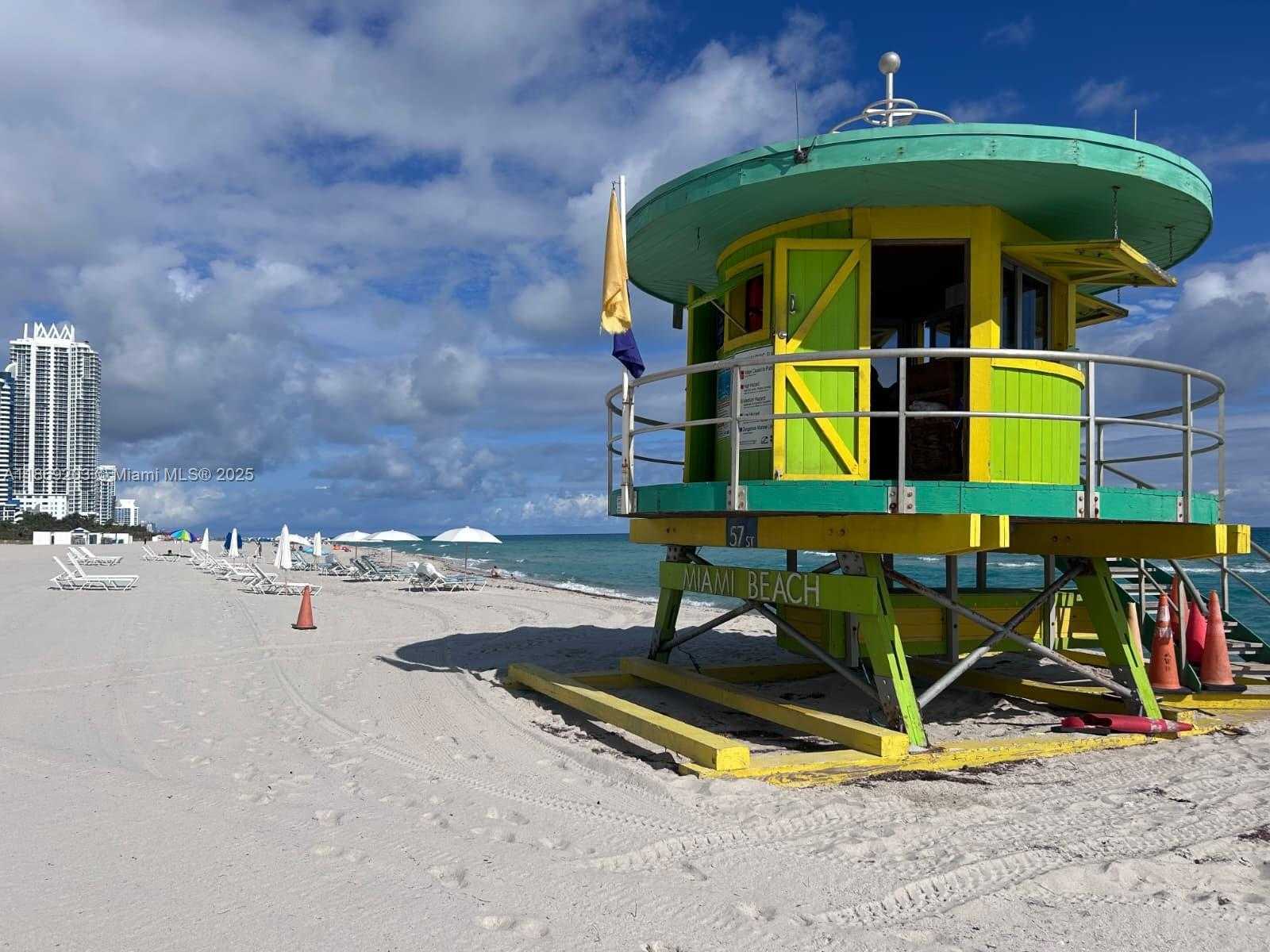 Small Image of 5880 COLLINS AVE #1007, Miami Beach Number 25
