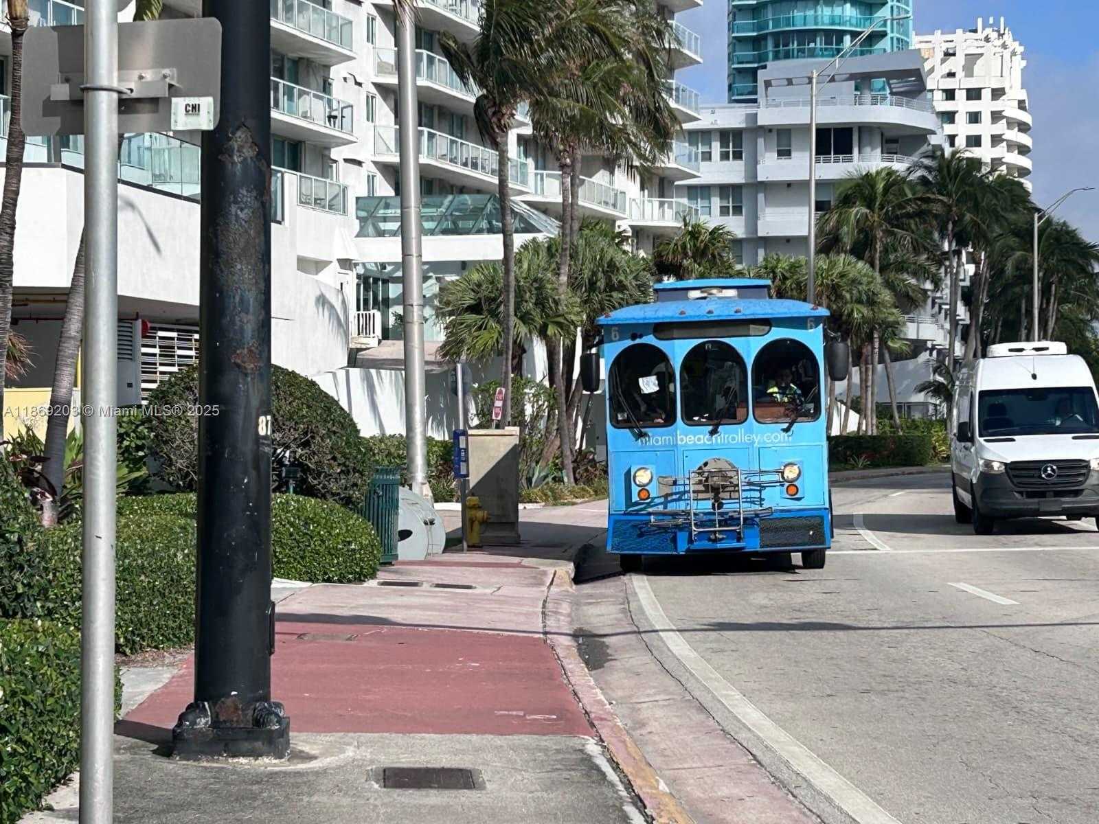 Small Image of 5880 COLLINS AVE #1007, Miami Beach Number 30