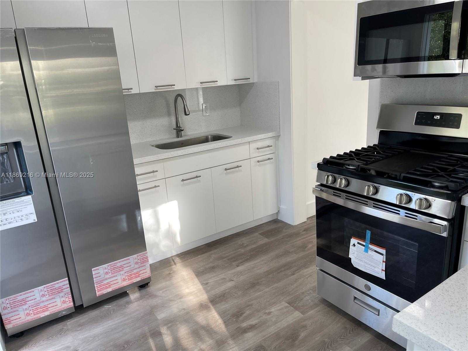Small Image of 771 NORTH EAST 137TH ST, North Miami Number 14