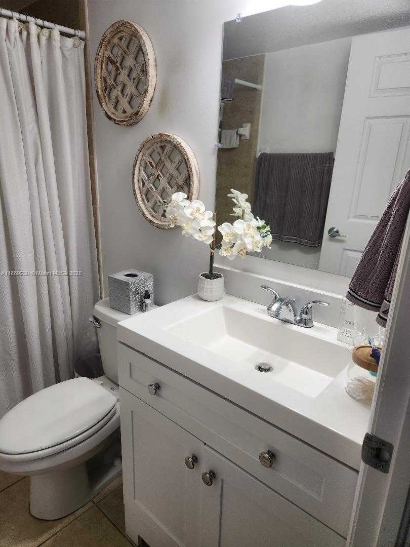 Small Image of 1690 SOUTH WEST 27TH AVE #703, Miami Number 23