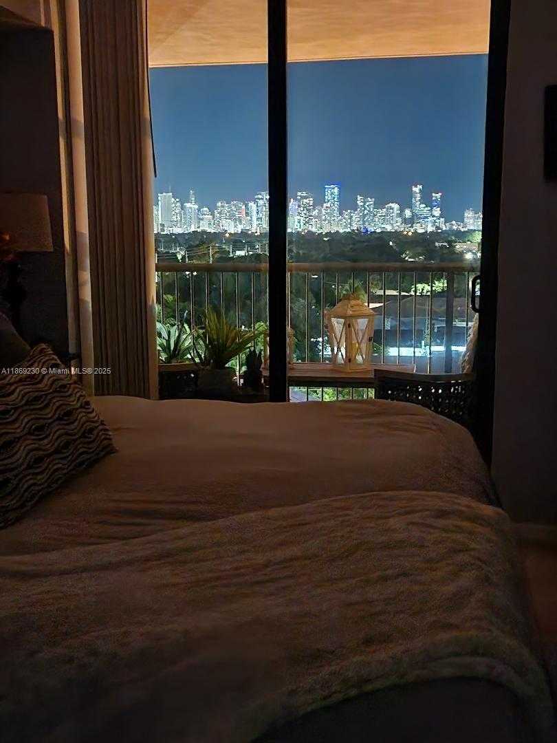 Small Image of 1690 SOUTH WEST 27TH AVE #703, Miami Number 6