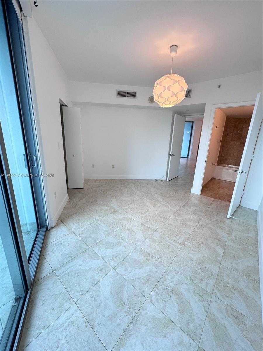Small Image of 350 SOUTH MIAMI AVE #2513, Miami Number 10