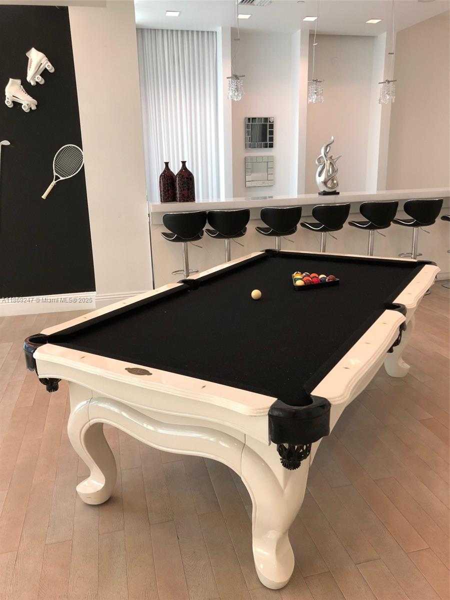 Small Image of 350 SOUTH MIAMI AVE #2513, Miami Number 25