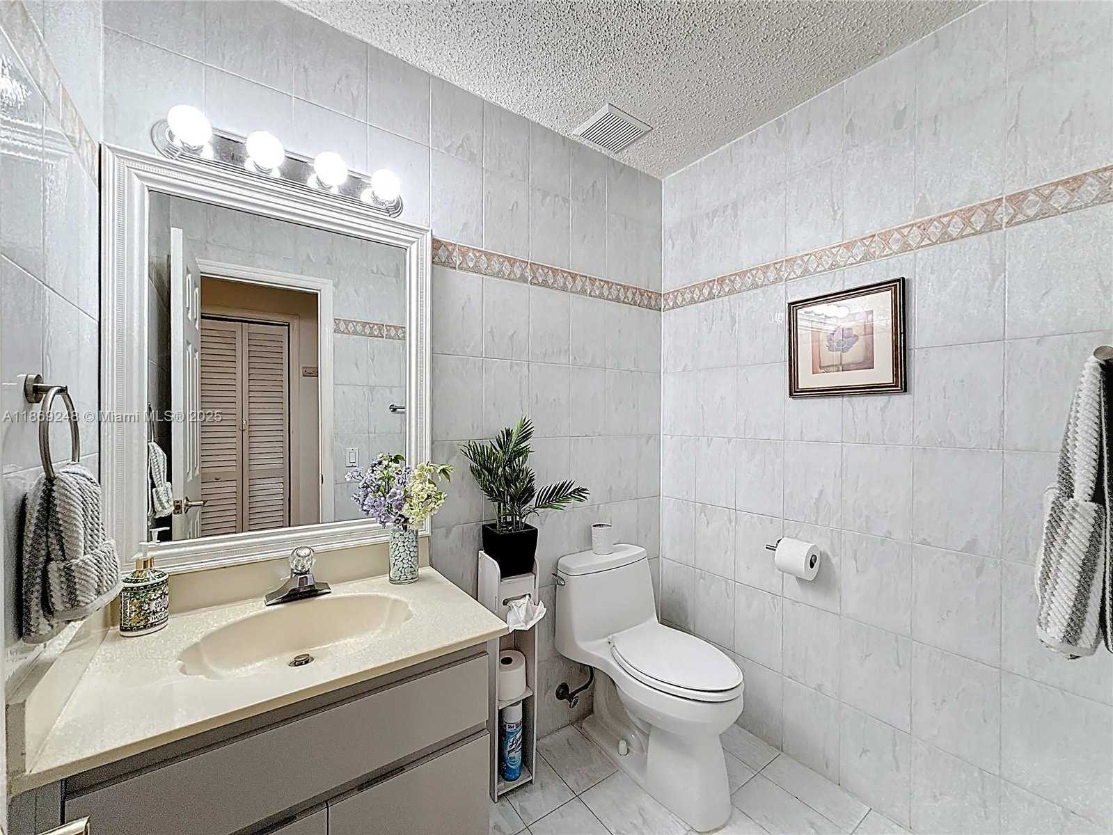 Small Image of 10462 SOUTH WEST 121ST ST, Miami Number 11