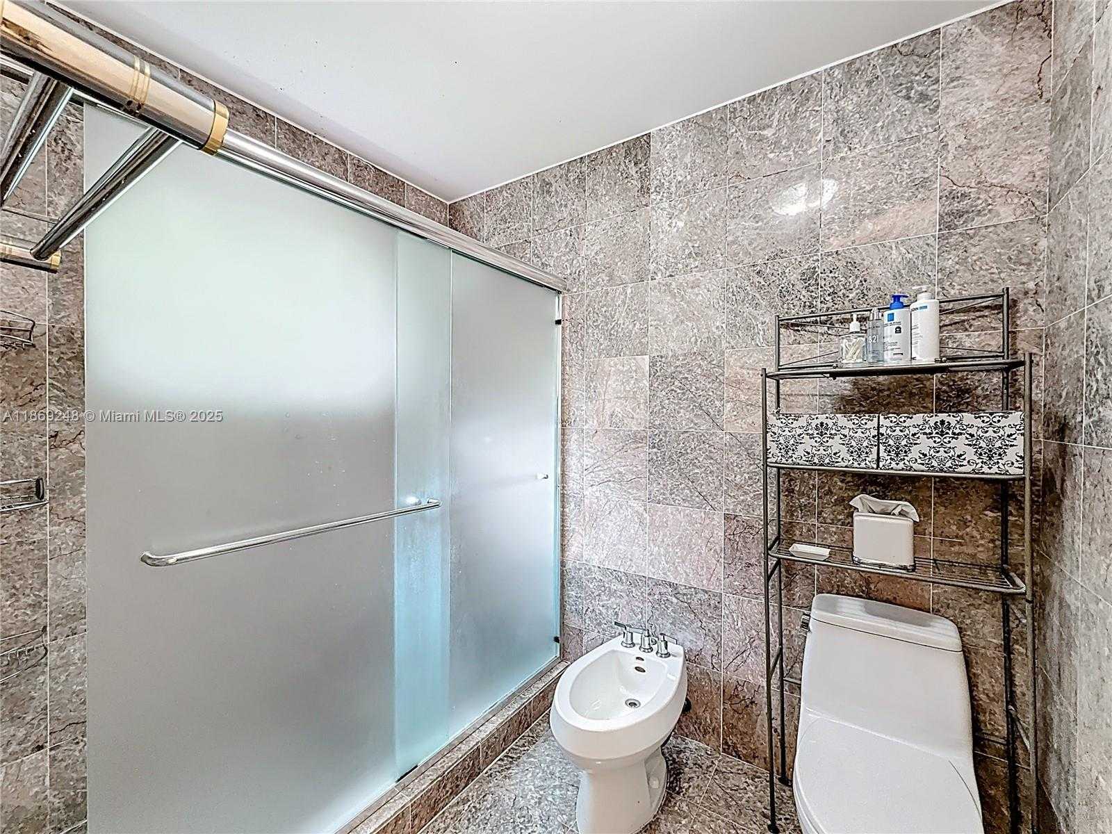 Small Image of 10462 SOUTH WEST 121ST ST, Miami Number 27