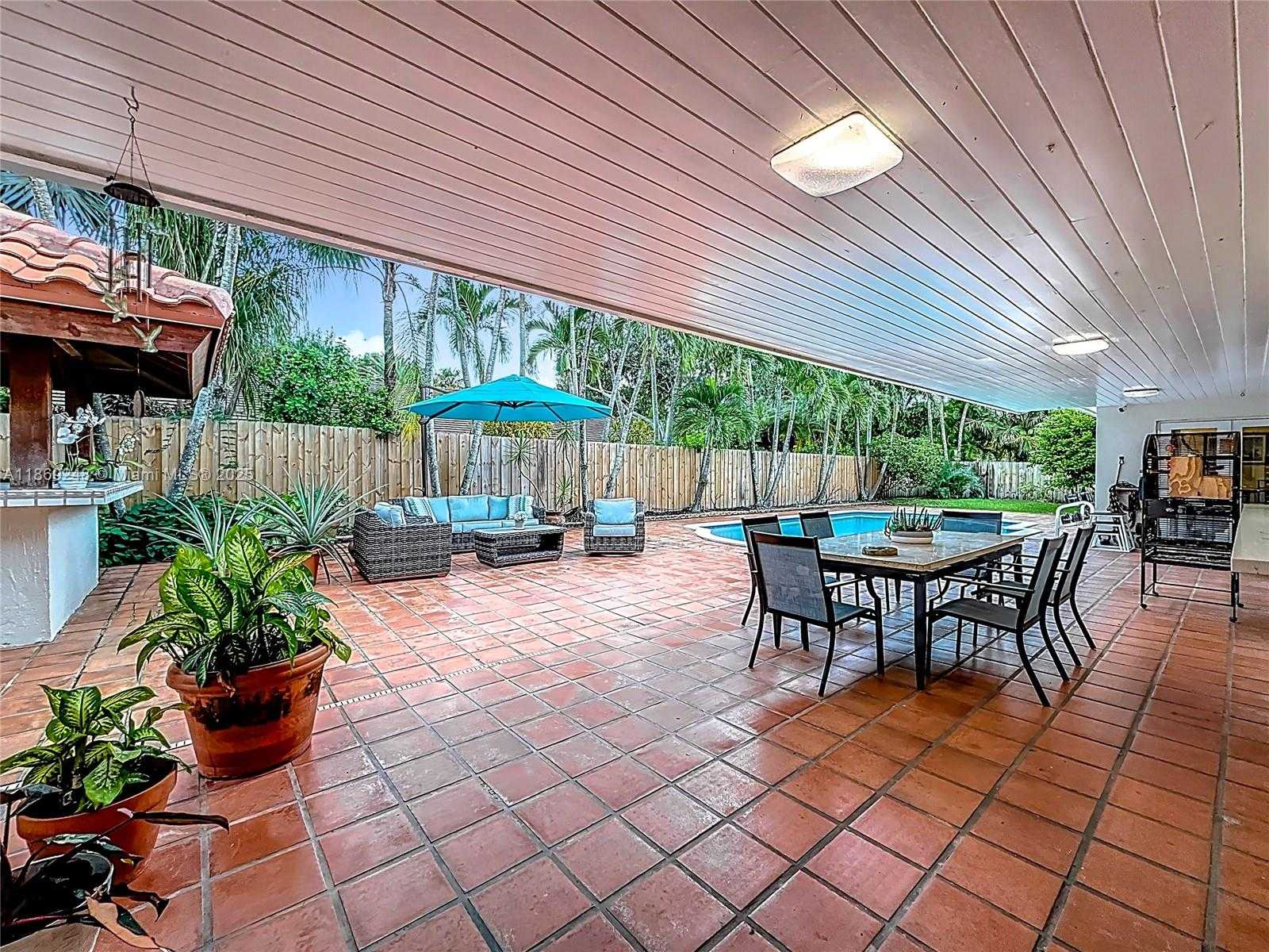 Small Image of 10462 SOUTH WEST 121ST ST, Miami Number 32