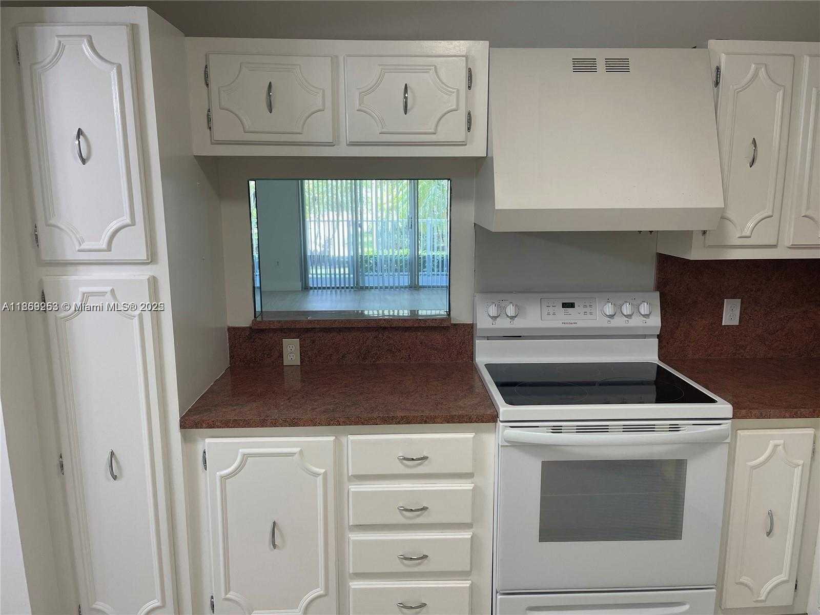 Small Image of 2851 NORTH EAST 183RD ST #110E, Aventura Number 2