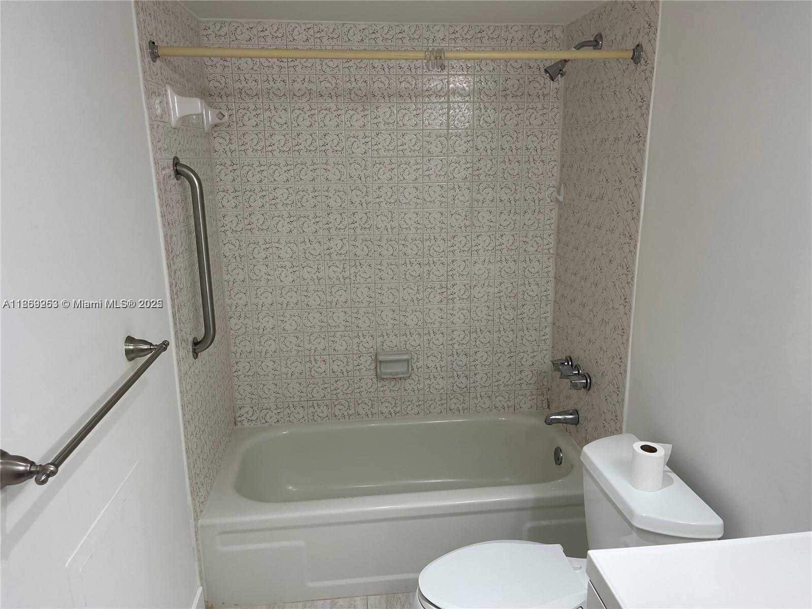 Small Image of 2851 NORTH EAST 183RD ST #110E, Aventura Number 8