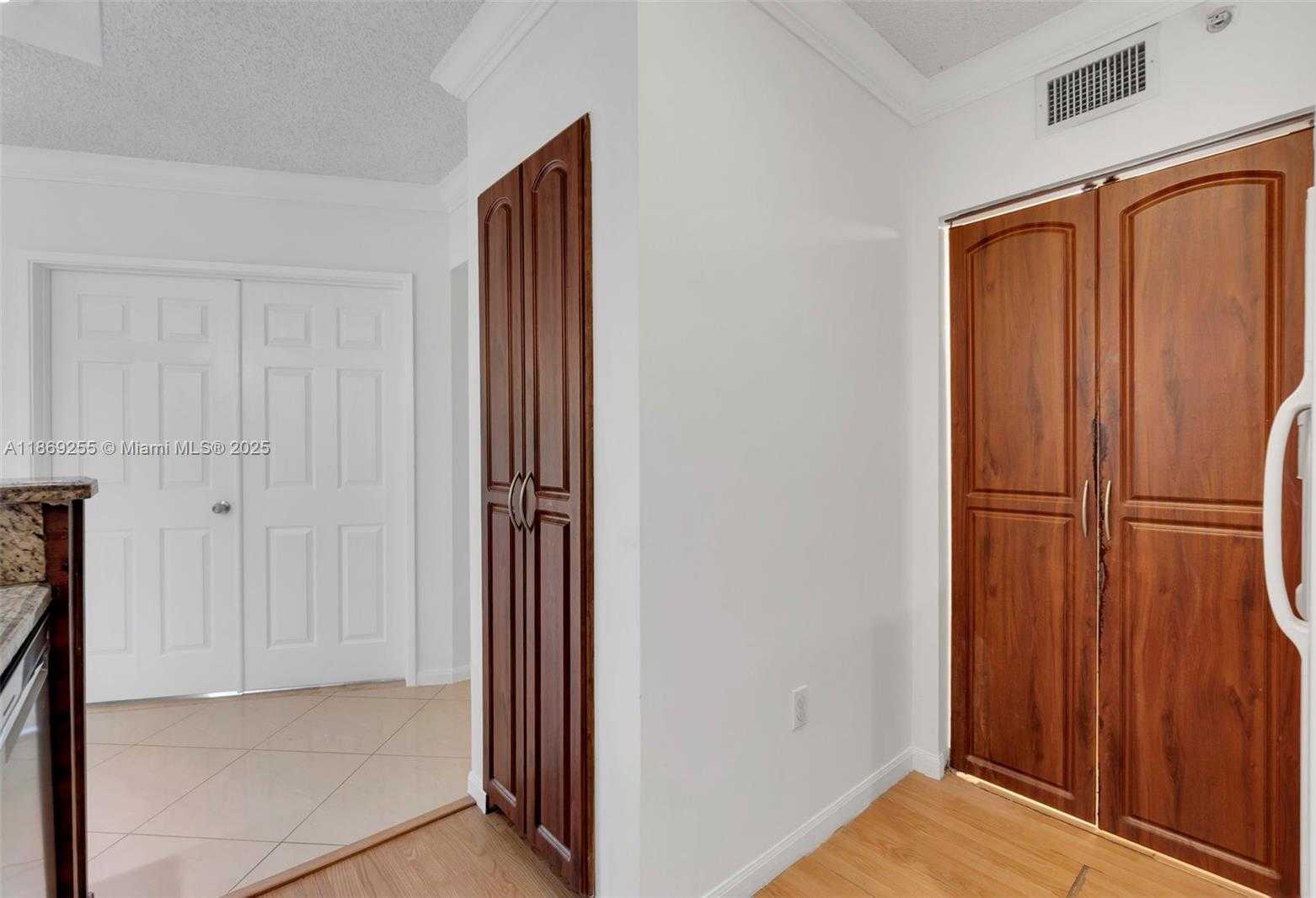 Small Image of 1900 VAN BUREN ST #206B, Hollywood Number 13