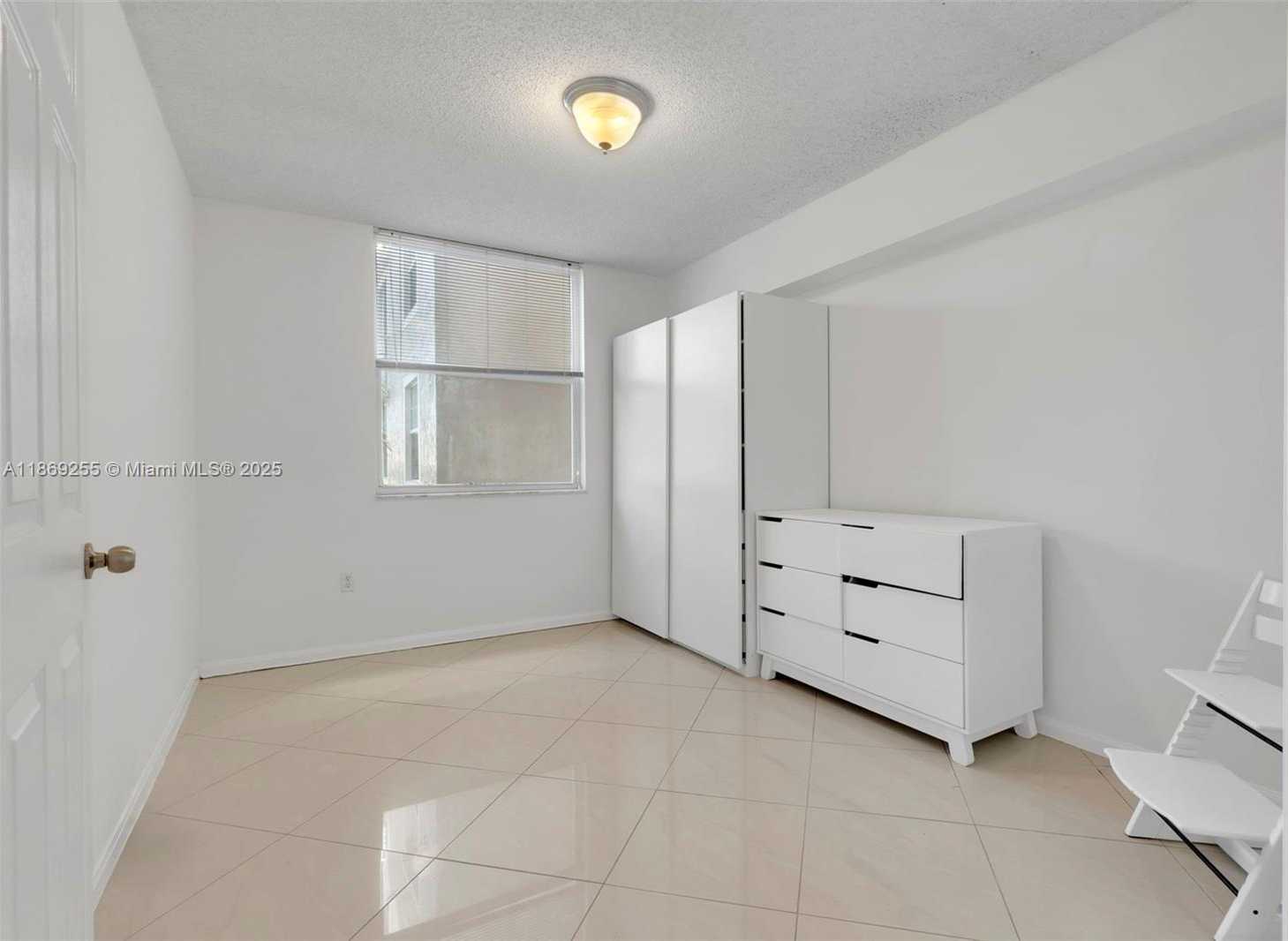 Small Image of 1900 VAN BUREN ST #206B, Hollywood Number 14