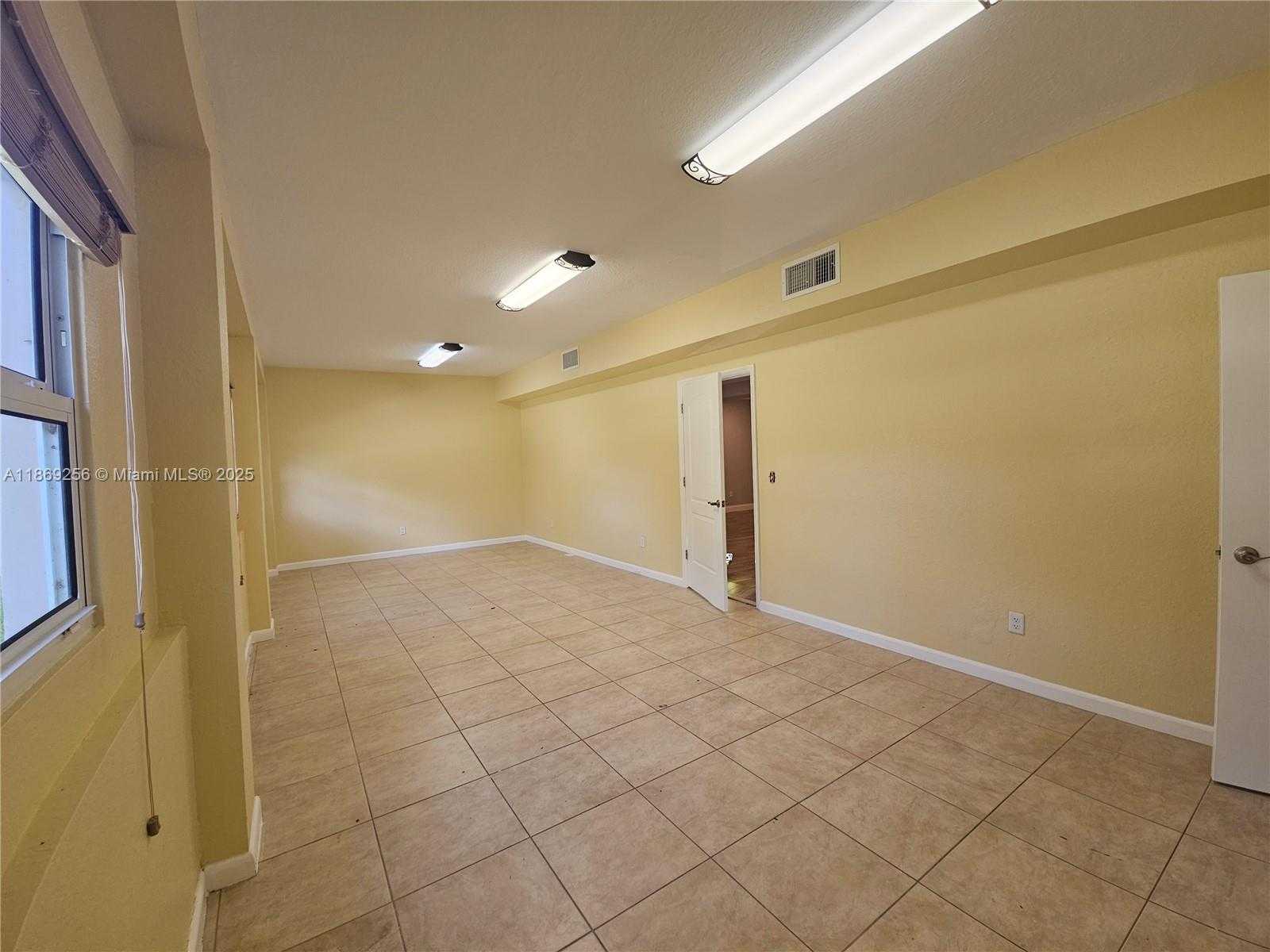 Small Image of 15101 SOUTH WEST 27TH ST, Davie Number 30