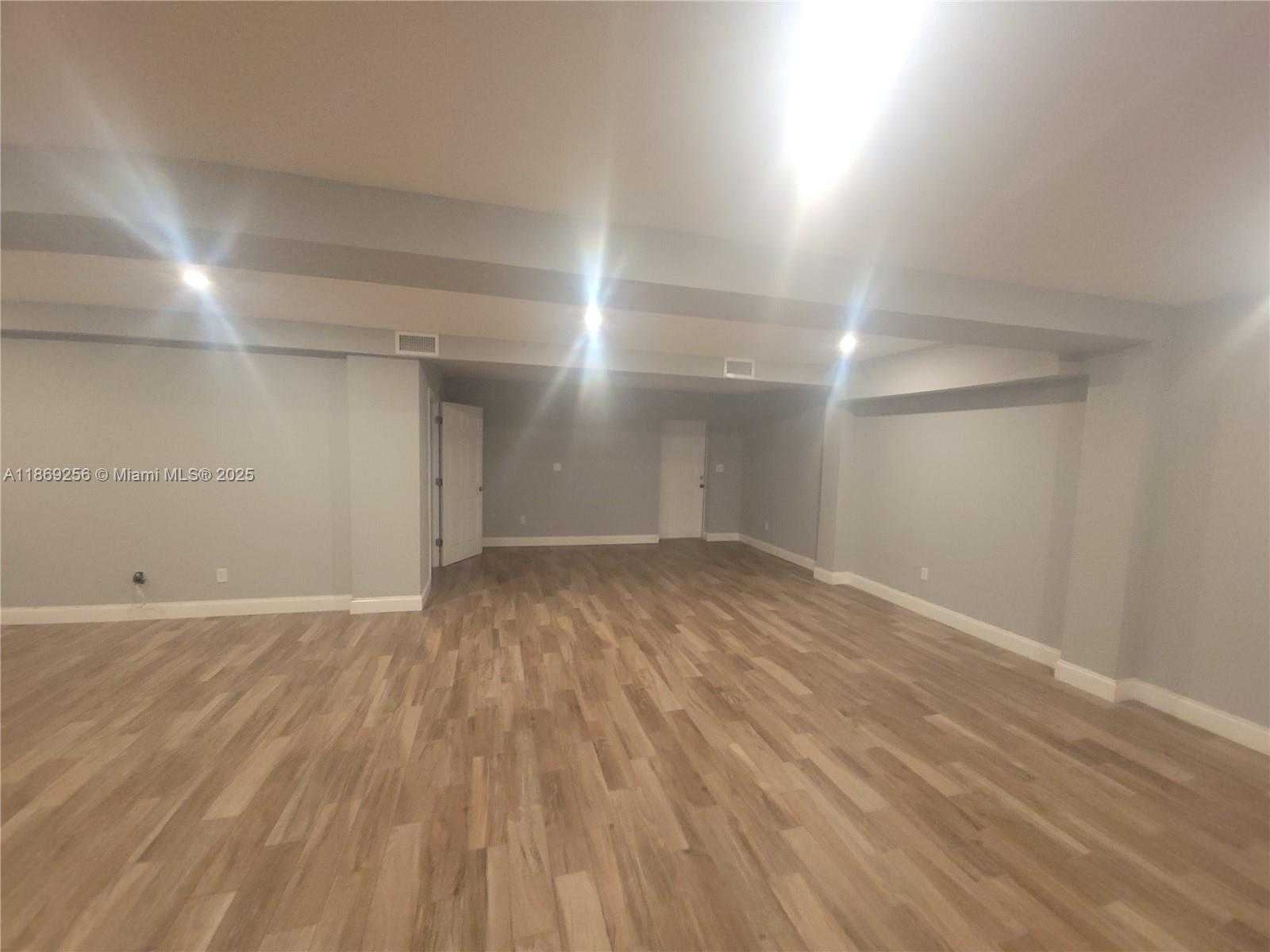 Small Image of 15101 SOUTH WEST 27TH ST, Davie Number 4