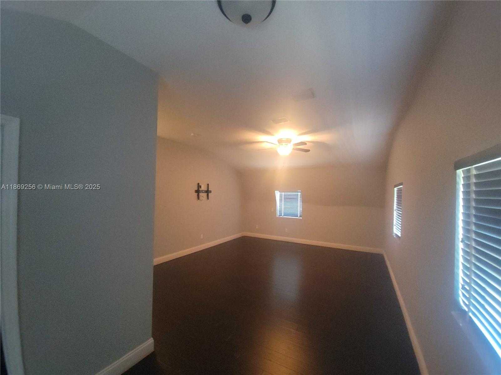 Small Image of 15101 SOUTH WEST 27TH ST, Davie Number 5