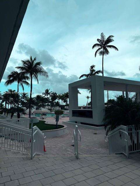 Small Image of 10275 COLLINS AVE #303, Bal Harbour Number 30