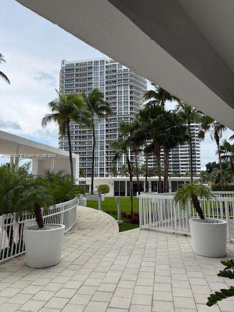 Small Image of 10275 COLLINS AVE #303, Bal Harbour Number 36