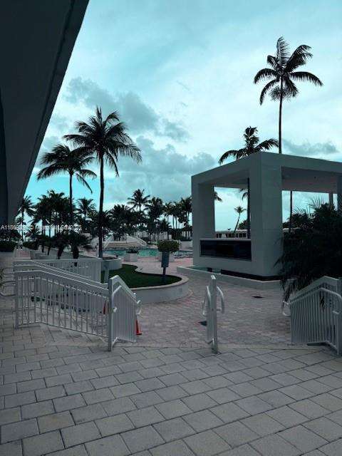 Small Image of 10275 COLLINS AVE #303, Bal Harbour Number 37