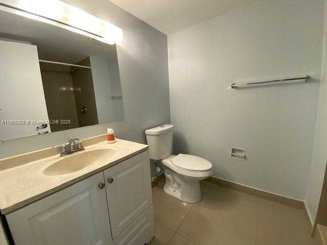 Small Image of 9431 FONTAINEBLEAU BLVD #210, Miami Number 28