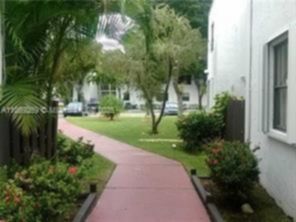 Small Image of 9431 FONTAINEBLEAU BLVD #210, Miami Number 4