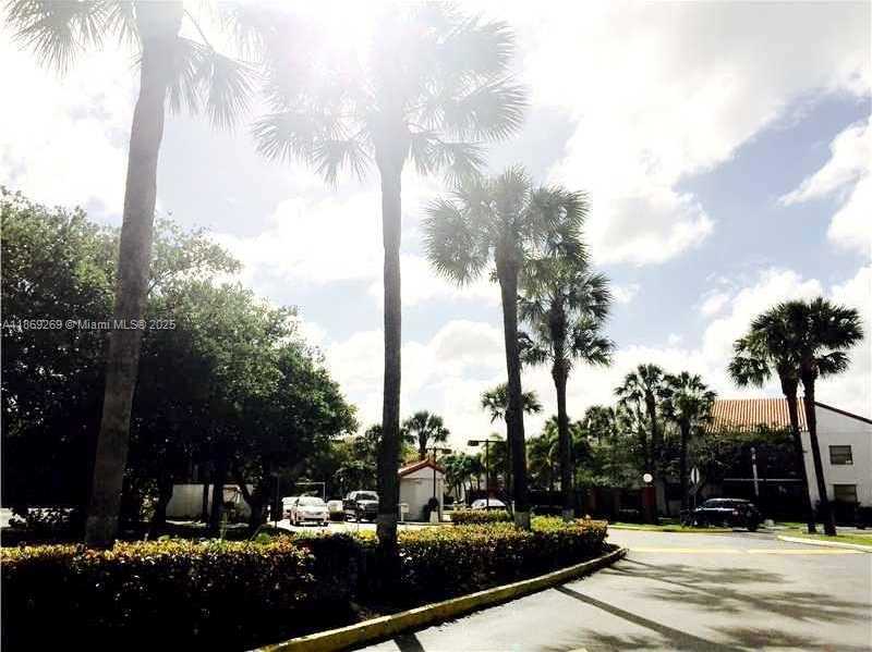 Small Image of 9431 FONTAINEBLEAU BLVD #210, Miami Number 9