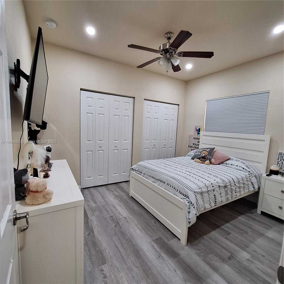 Small Image of 11845 SOUTH WEST 232ND LN, Homestead Number 17