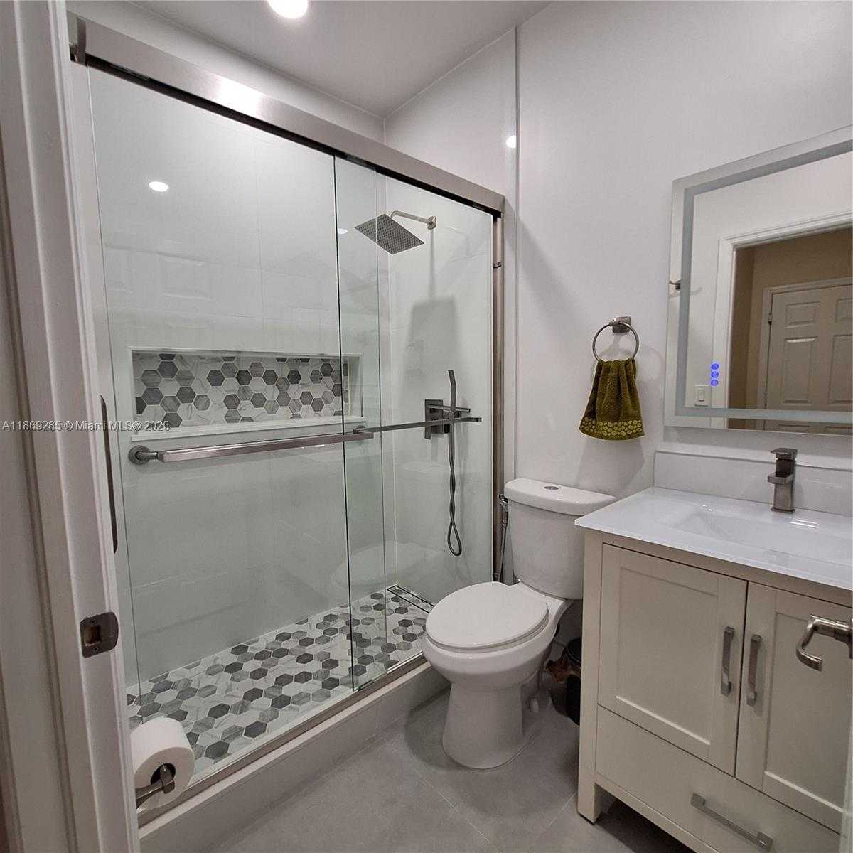 Small Image of 11845 SOUTH WEST 232ND LN, Homestead Number 21