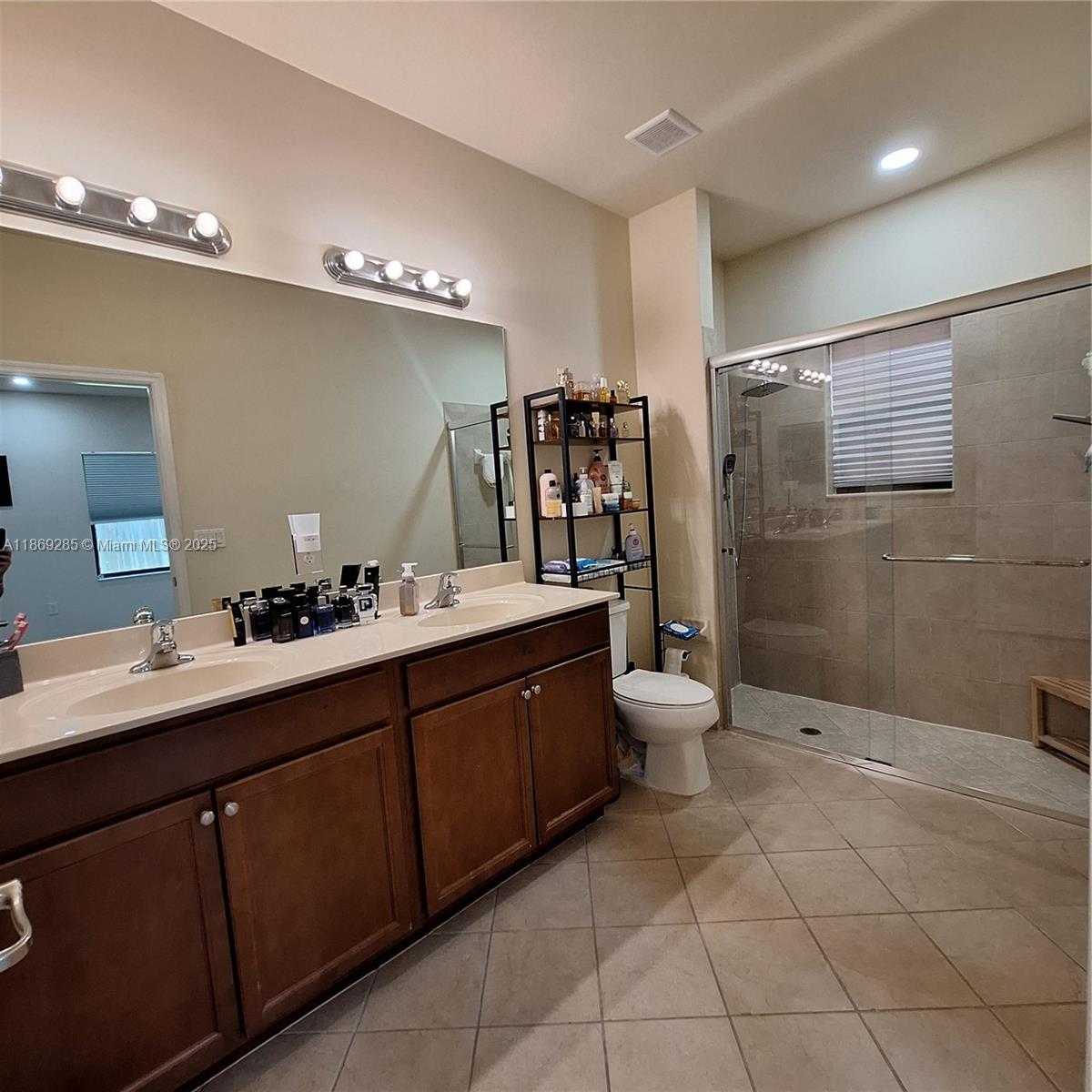 Small Image of 11845 SOUTH WEST 232ND LN, Homestead Number 26