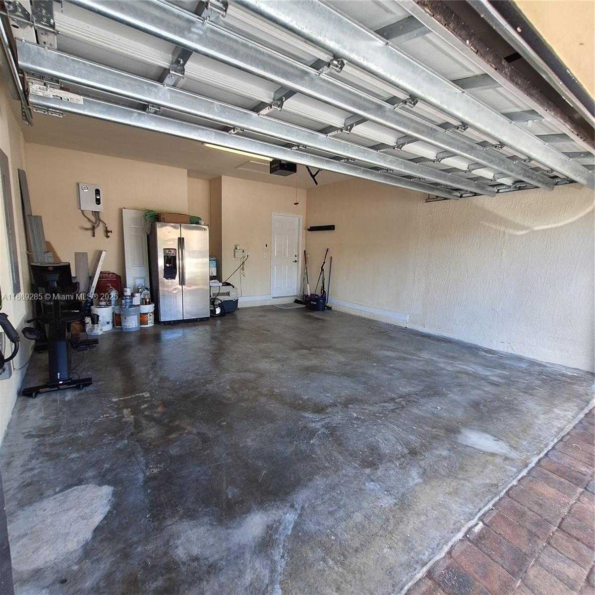 Small Image of 11845 SOUTH WEST 232ND LN, Homestead Number 28