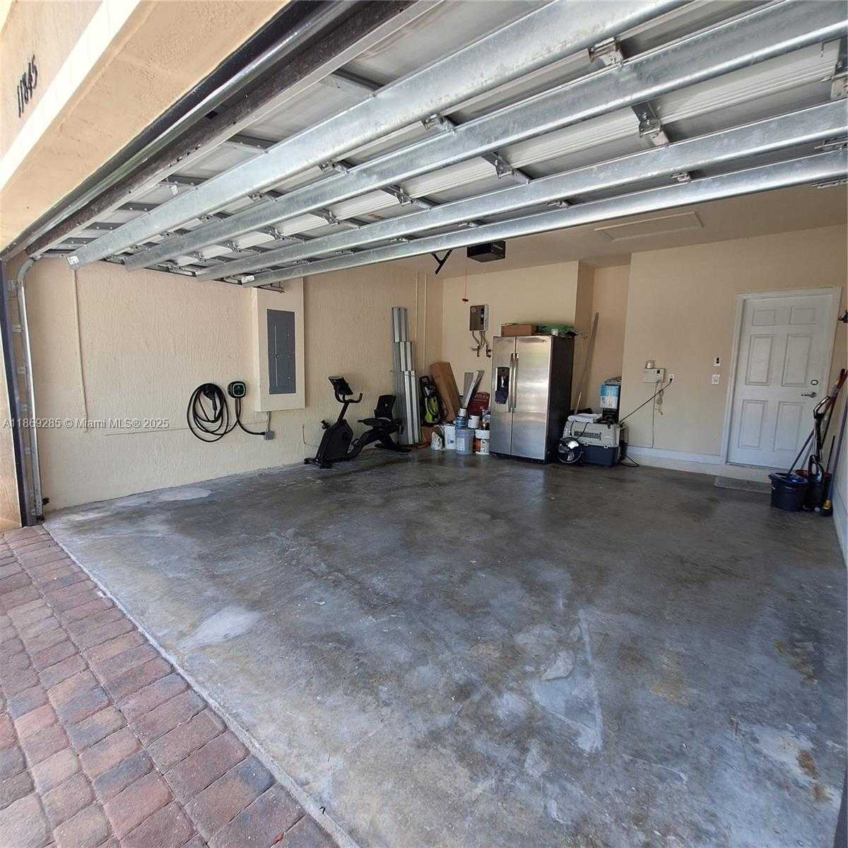Small Image of 11845 SOUTH WEST 232ND LN, Homestead Number 29