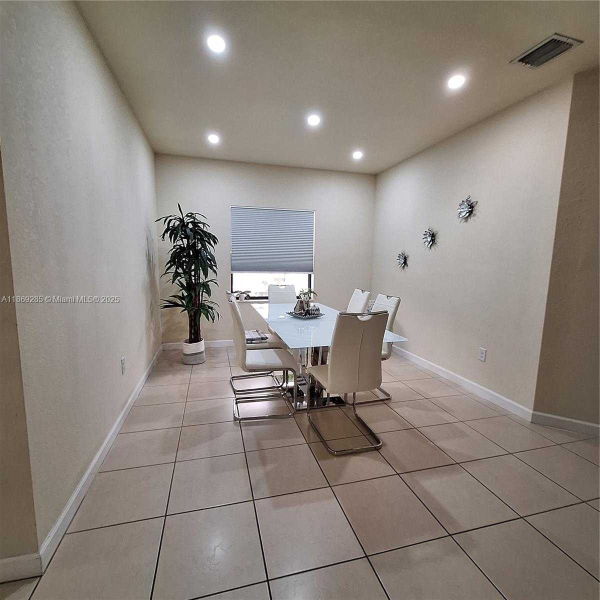 Small Image of 11845 SOUTH WEST 232ND LN, Homestead Number 3