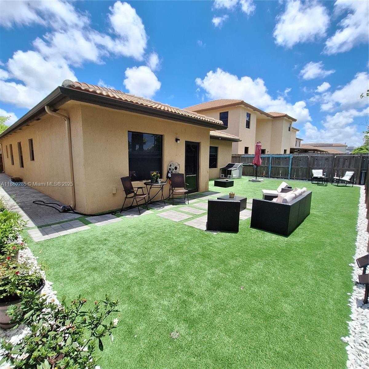 Small Image of 11845 SOUTH WEST 232ND LN, Homestead Number 33