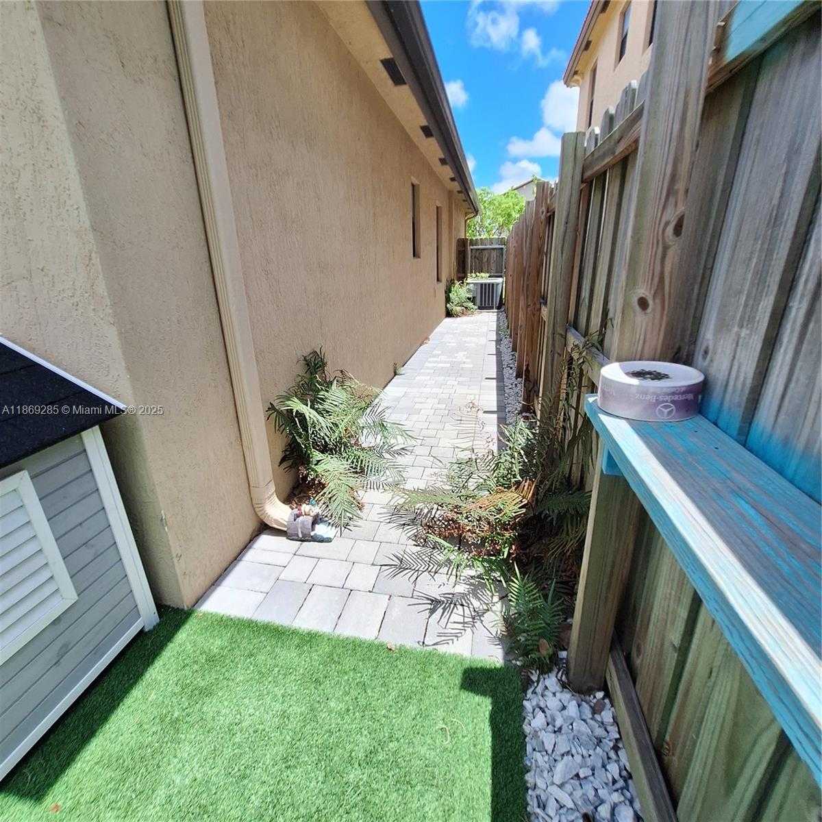 Small Image of 11845 SOUTH WEST 232ND LN, Homestead Number 40