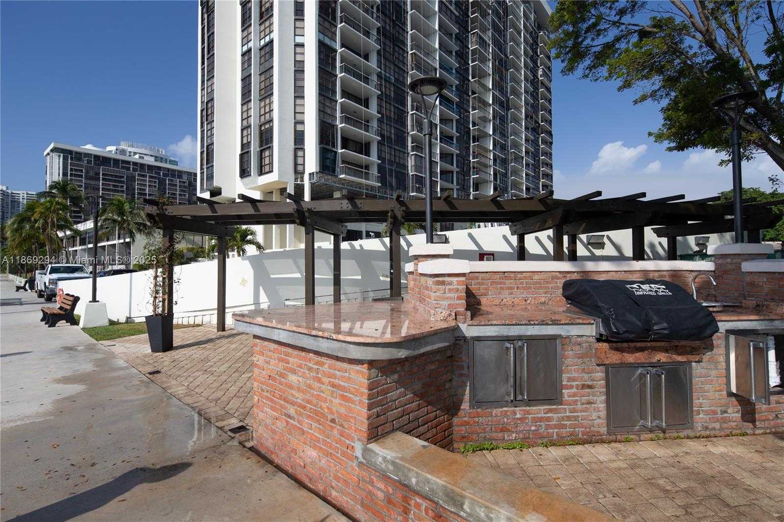Small Image of 1865 BRICKELL AVE #A1501, Miami Number 20