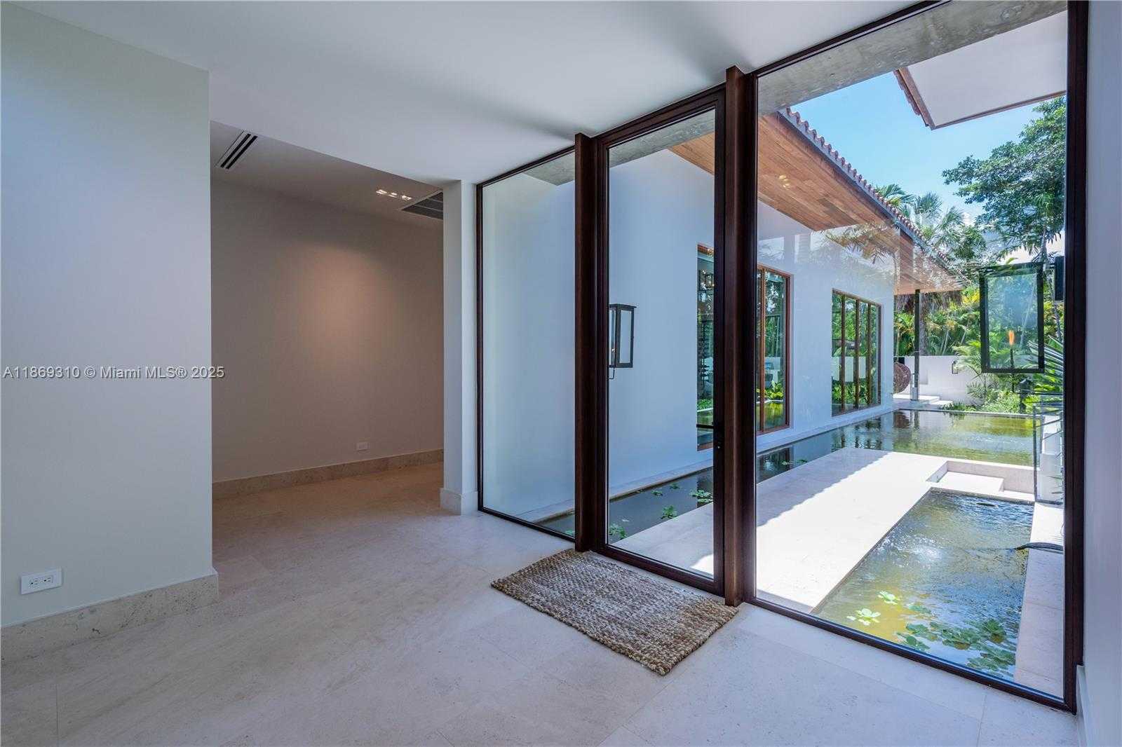 Small Image of 864 NORTH EAST 84TH ST, Miami Number 10