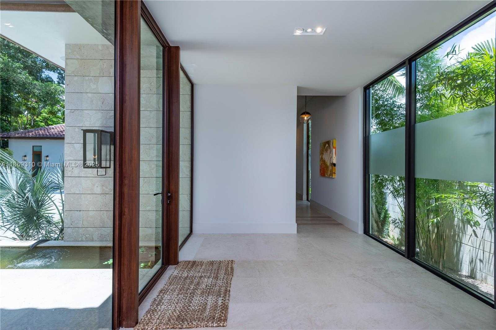 Small Image of 864 NORTH EAST 84TH ST, Miami Number 11