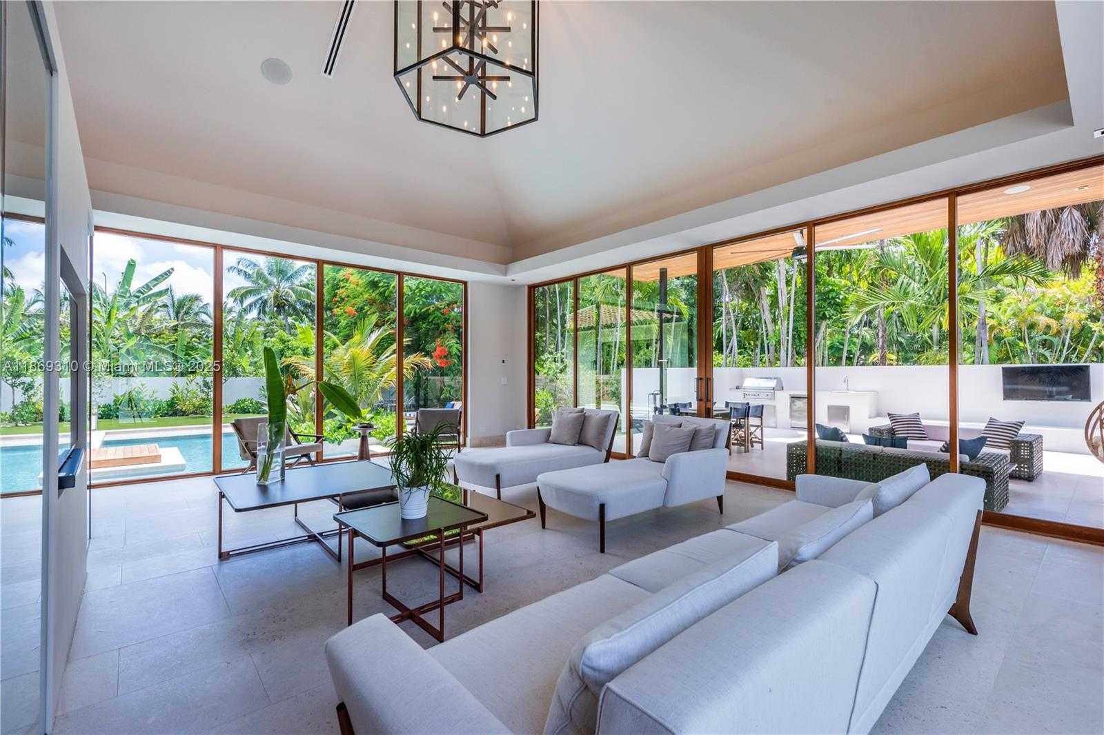 Small Image of 864 NORTH EAST 84TH ST, Miami Number 15
