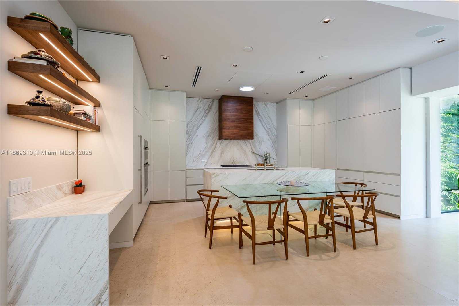 Small Image of 864 NORTH EAST 84TH ST, Miami Number 17